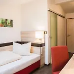 호텔 Taunustagungshotel