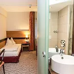 Taunustagungshotel 호텔