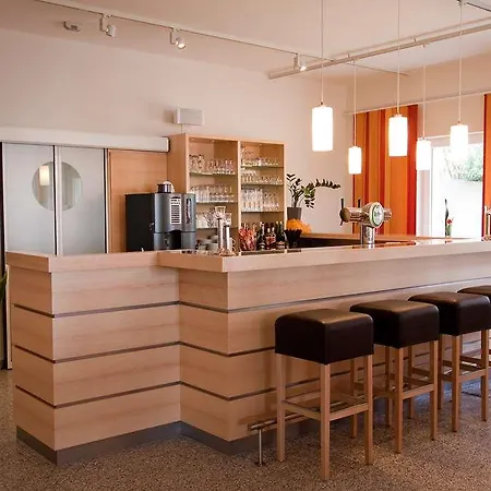 Hotel Taunustagungshotel *