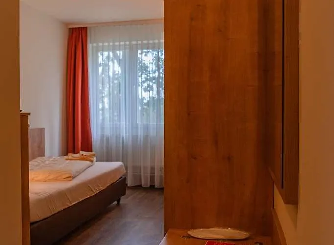 Taunustagungshotel Hotel *