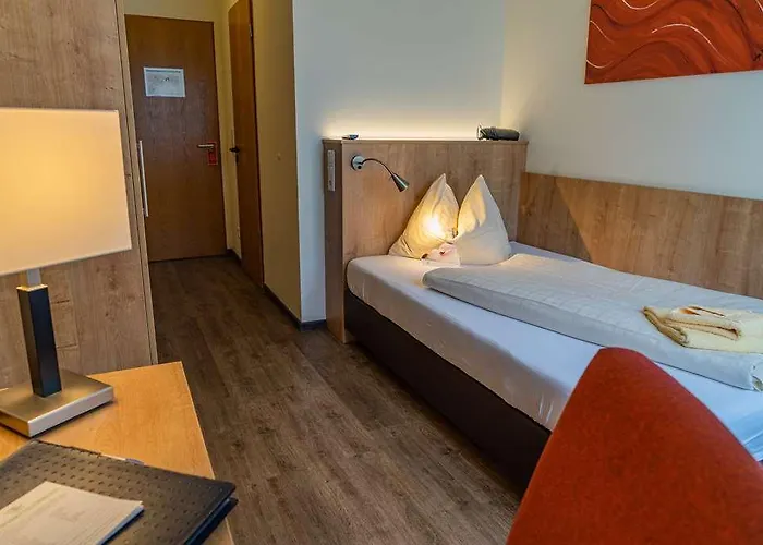 Taunustagungshotel * Friedrichsdorf